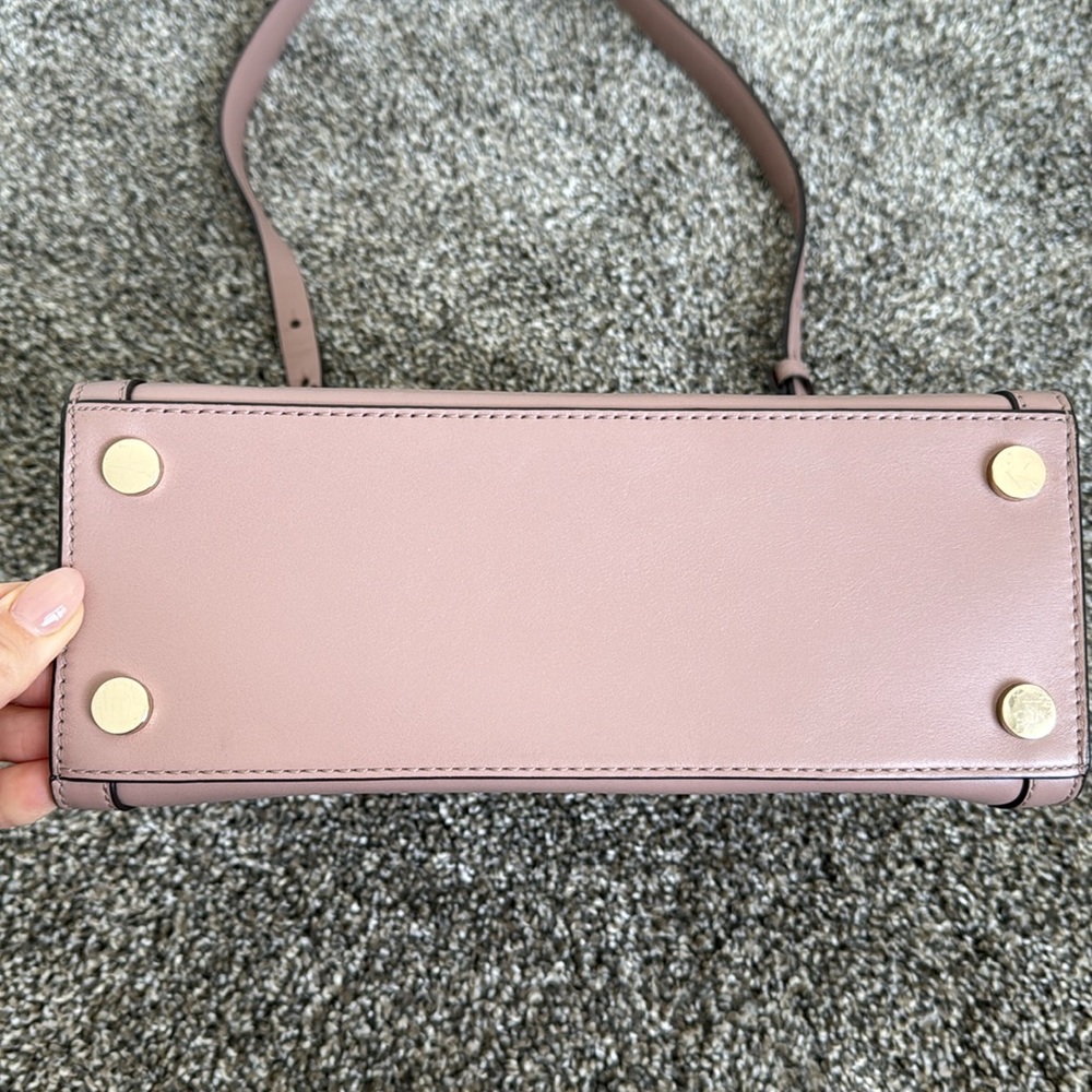 Michael Kors, Pink Crossbody Bag, Great Condition - Picture 2 of 7
